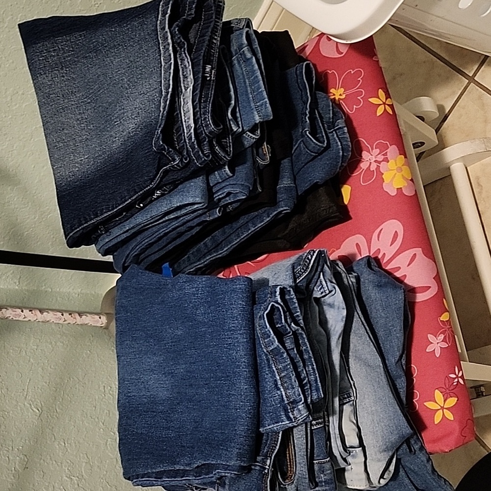 Jeans sizes 6 and size 7 and size 9